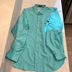 Never worn Southern Marsh fishing shirt
